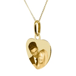 Collier personnalisé chaîne et médaillon amour avec la gravure d'une date et d'une photo en plaqué or
